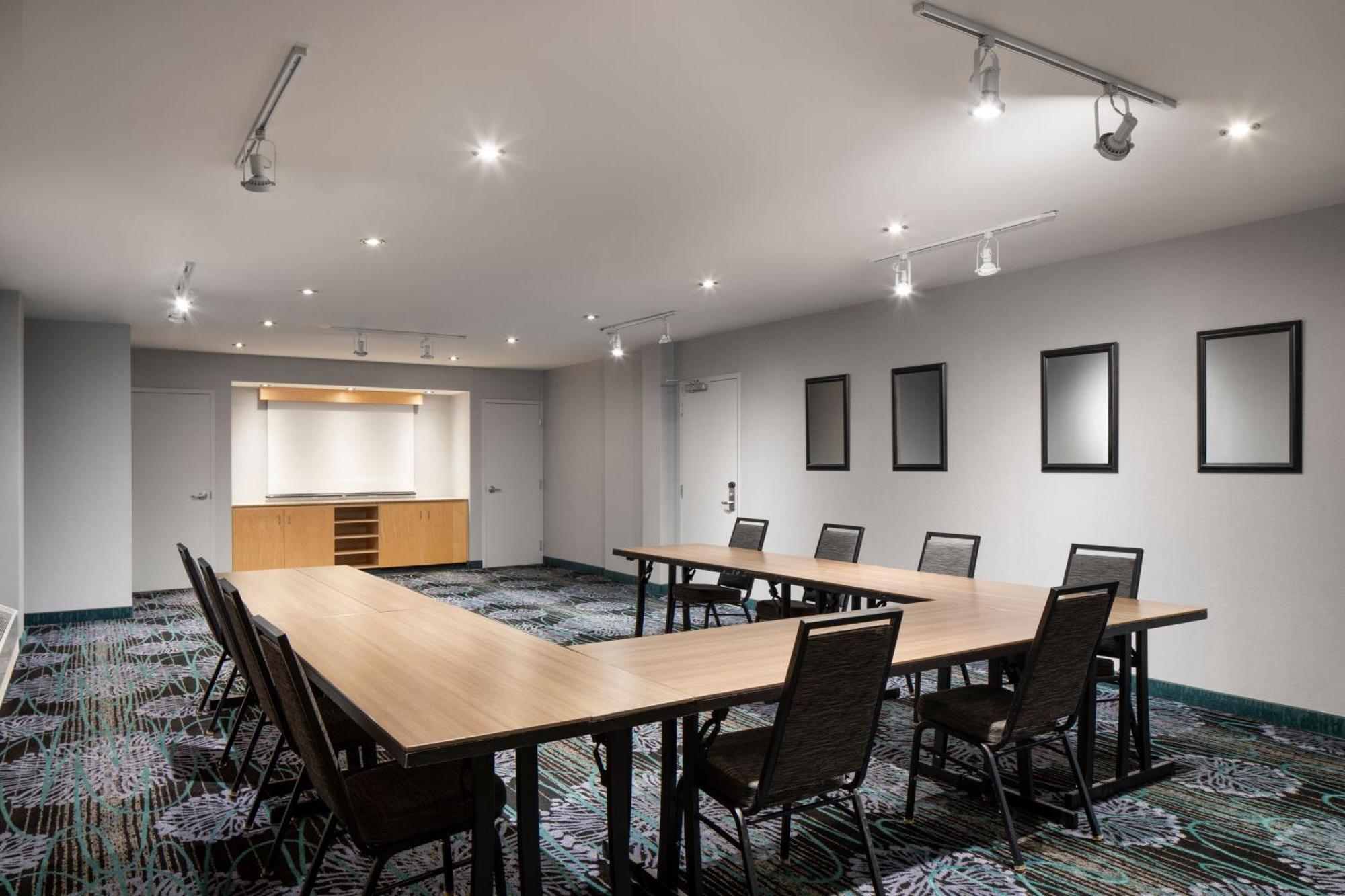 Courtyard By Marriott St. John'S Newfoundland Hotel Bagian luar foto