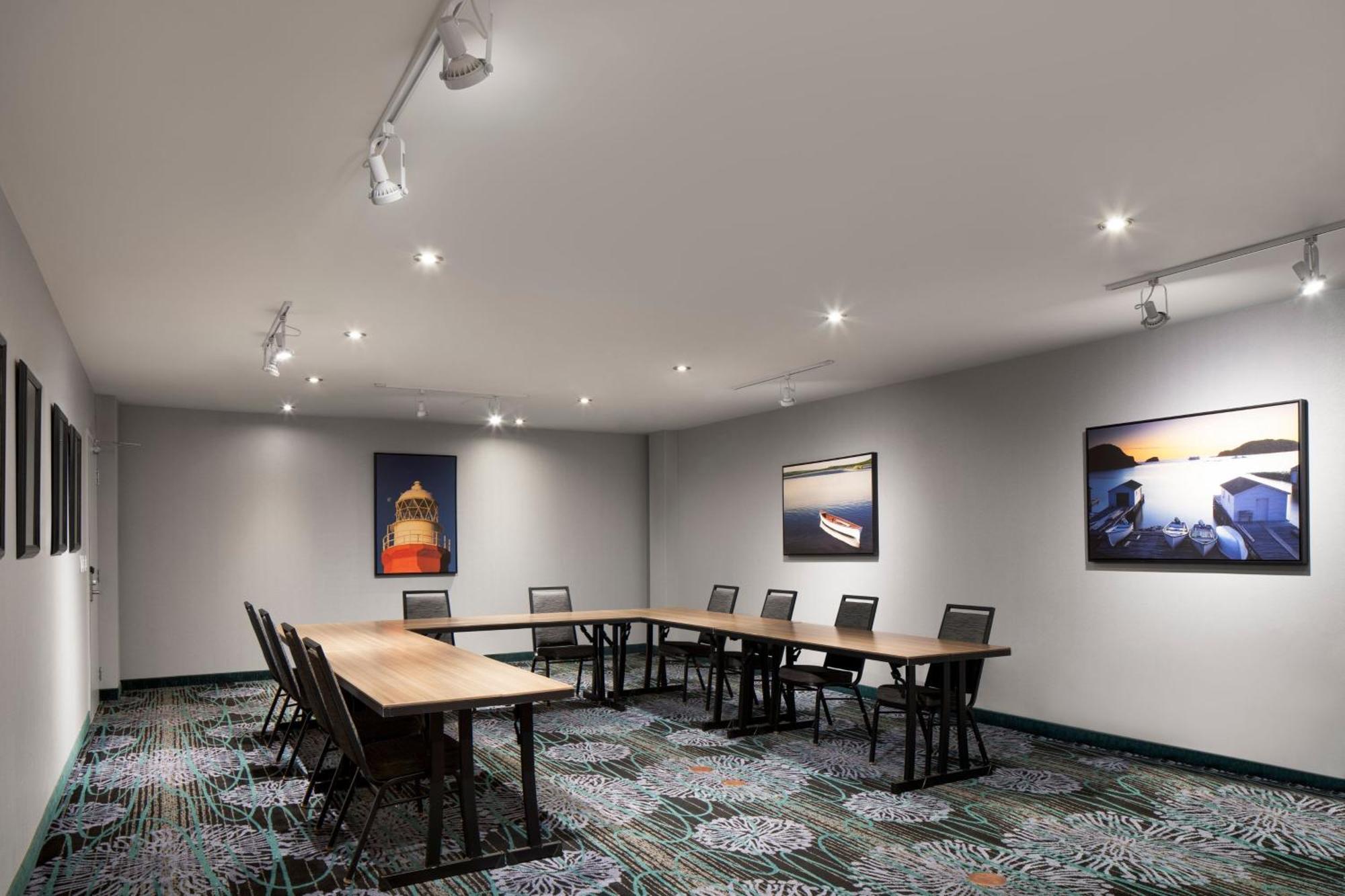 Courtyard By Marriott St. John'S Newfoundland Hotel Bagian luar foto