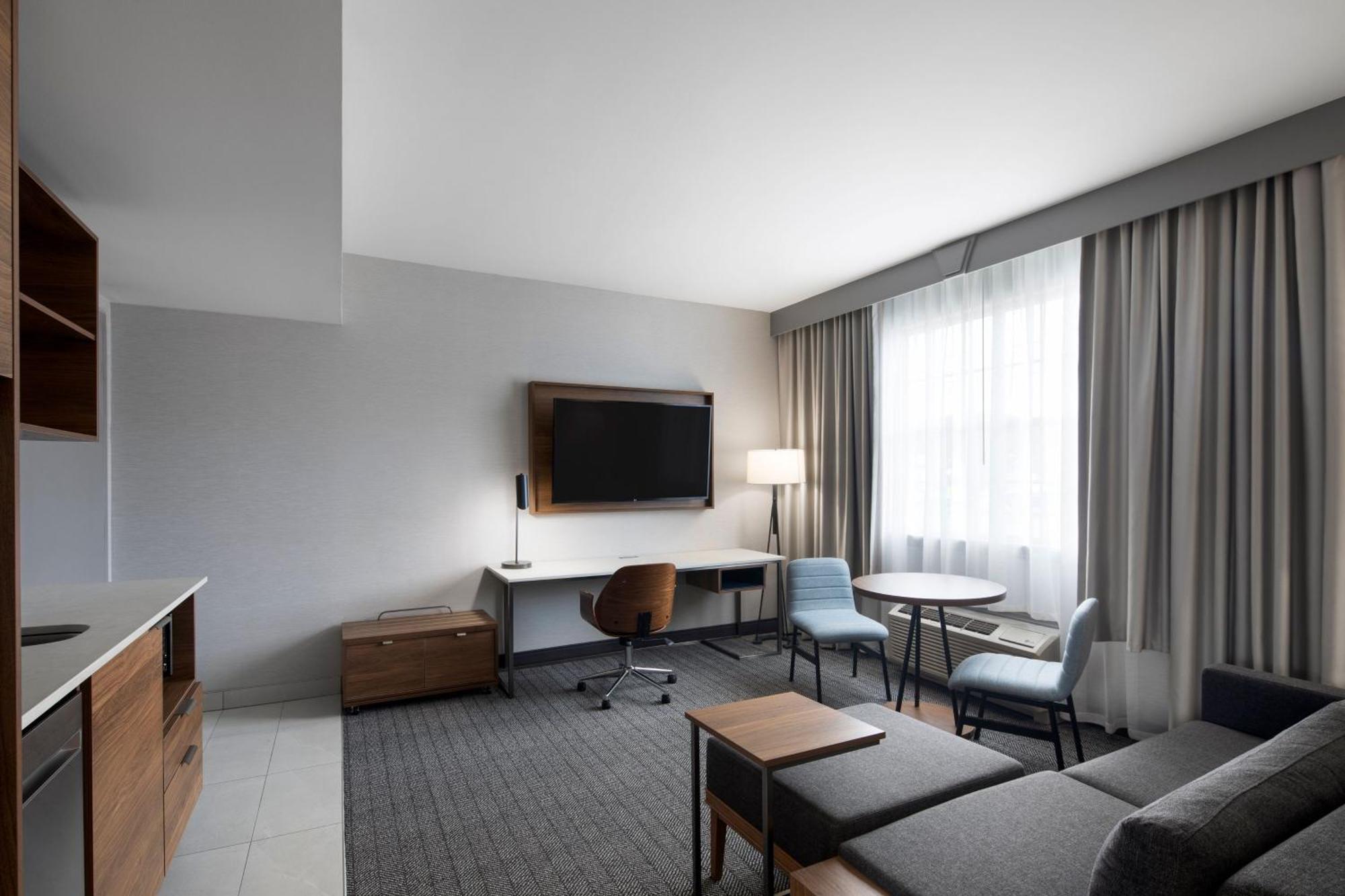 Courtyard By Marriott St. John'S Newfoundland Hotel Bagian luar foto